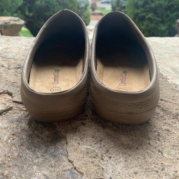 Brown Comfort Clogs - Picture 3 of 6